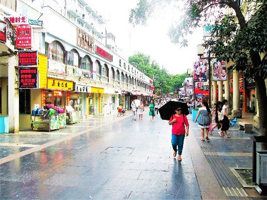 GuiLinShi ZhengYang Lu BuXingJie